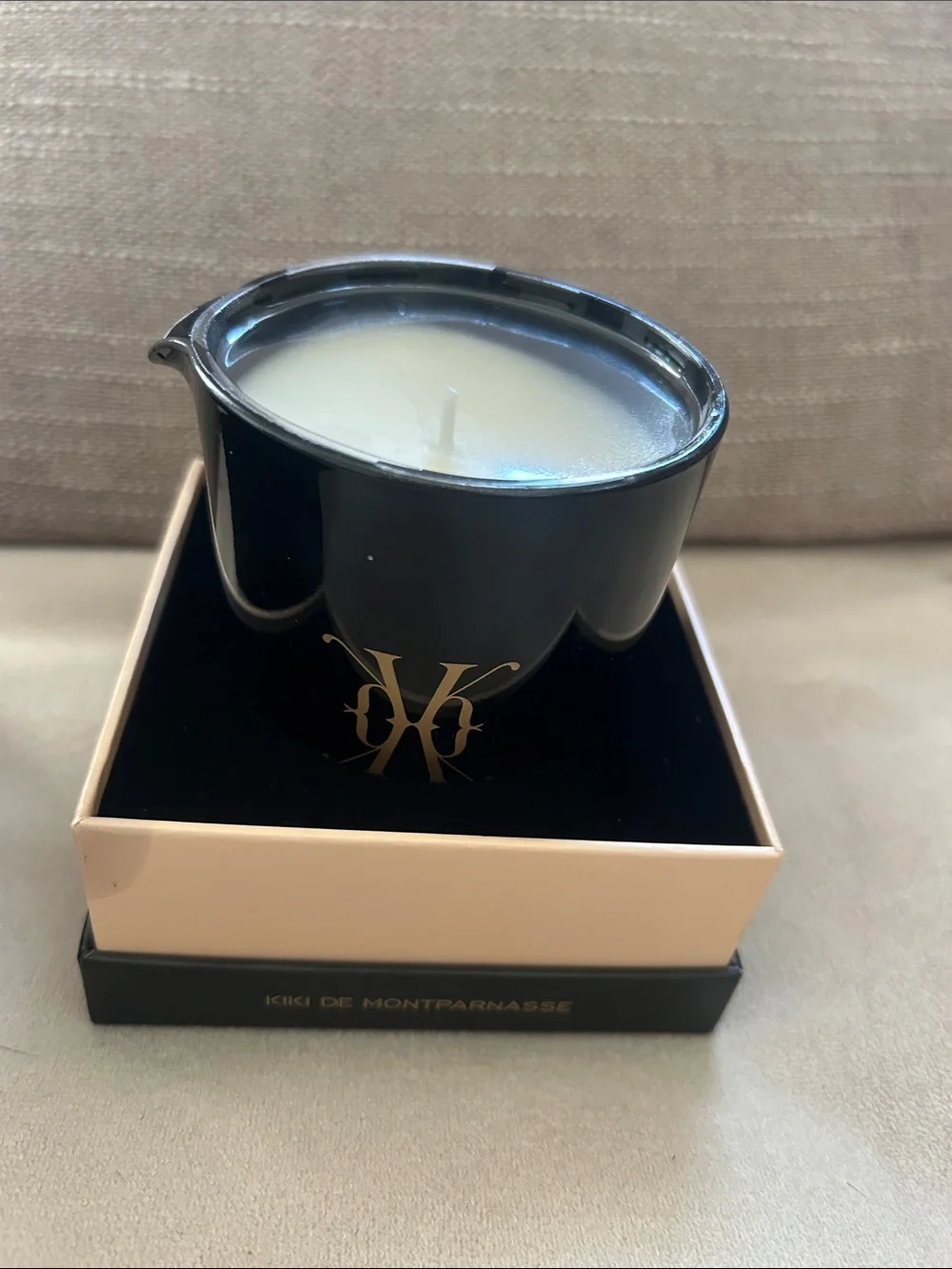 New in Box Kiki De Montparnasse Massage Candle in Santal